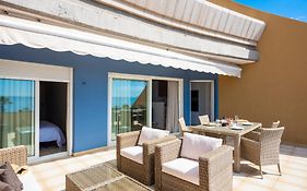 Beach Apartment With Terrace And Private Parking