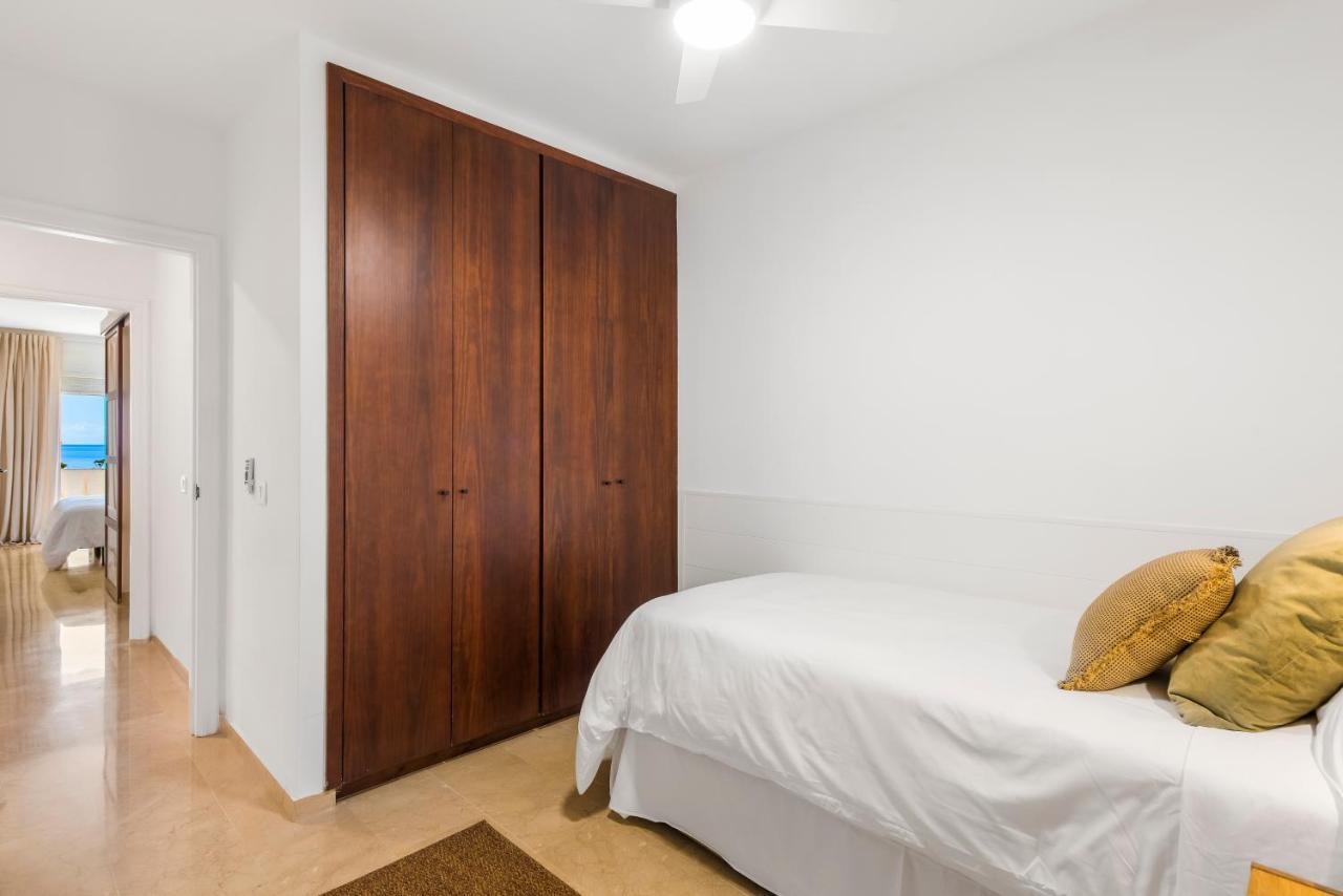 Beach Apartment With Terrace And Private Parking Radazul Zewnętrze zdjęcie